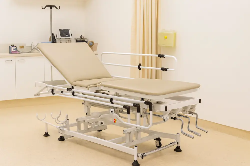 بررسی بازار و قیمت تخت CPR بد ساید اکاردئونی در ایران