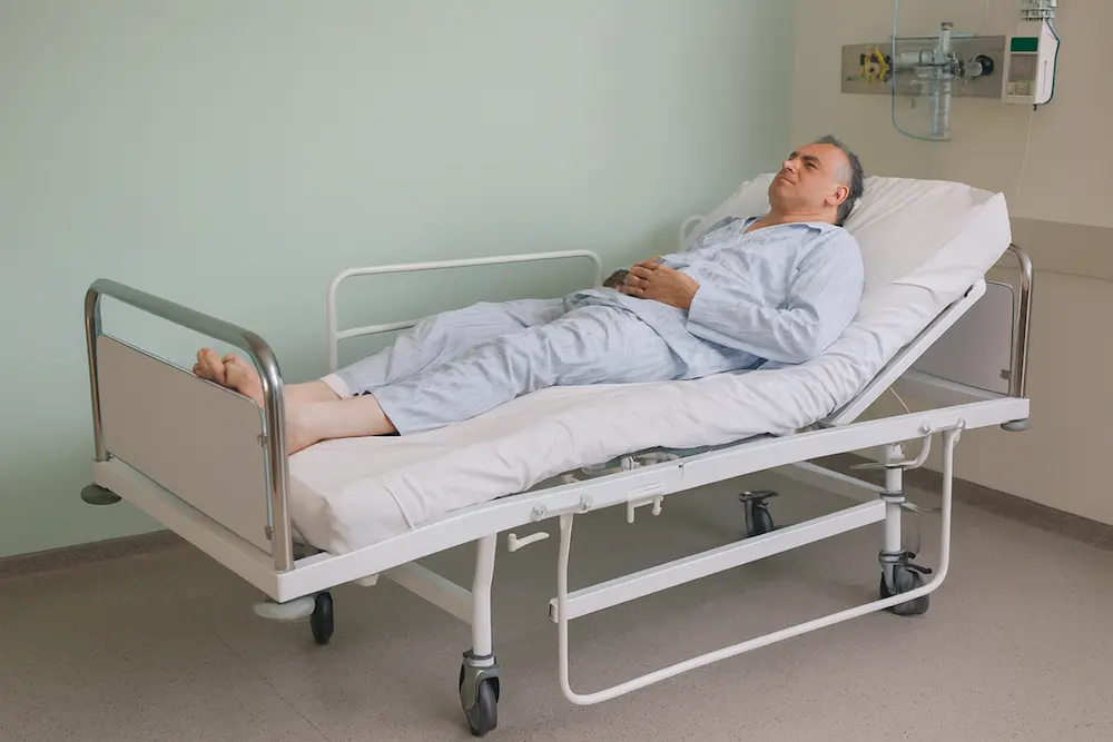 بررسی قیمت تخت CPR و عوامل موثر بر آن
